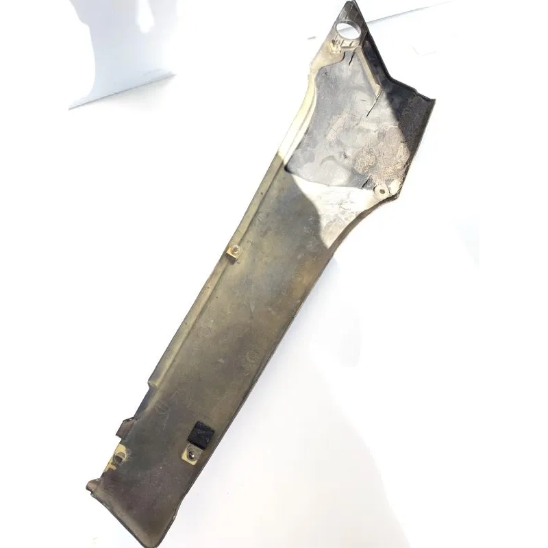 Cache carenage coque arriere gauche YAMAHA TZR 125 1990-1992