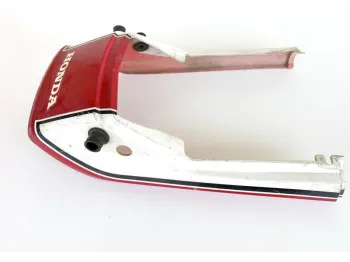 Cache carenage coque arriere HONDA CBX 550 1982-1985