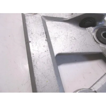 Platine avant gauche SUZUKI GSX F 750 1989-1997