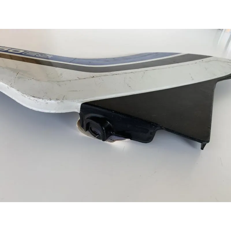 Cache carenage sous selle droit SUZUKI GS 550 ES 1983-1986