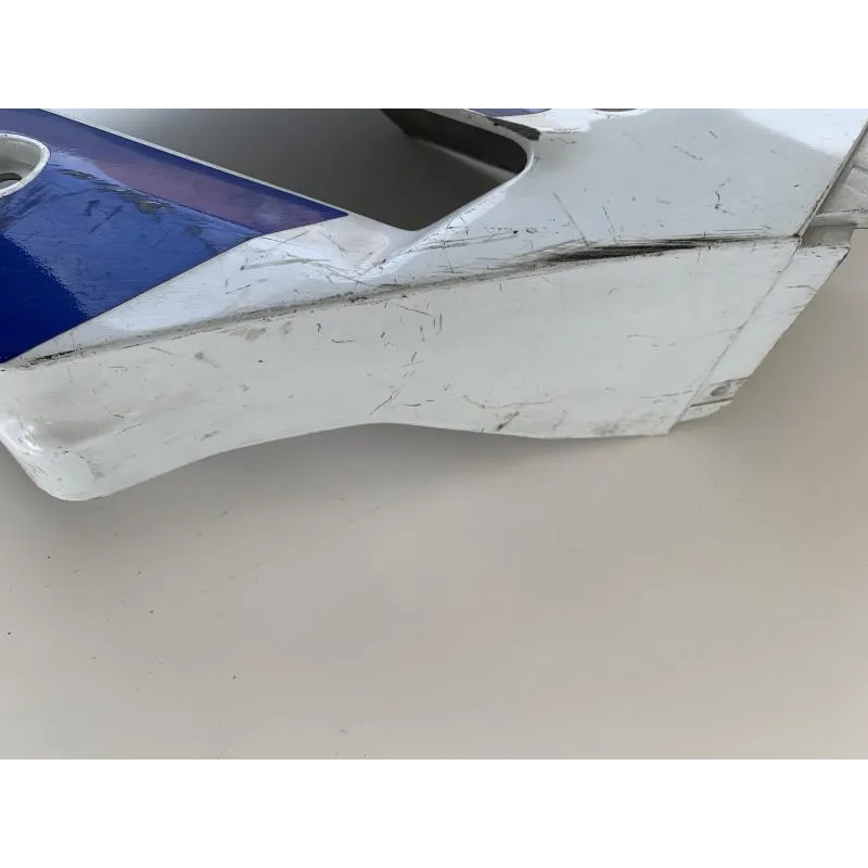 Cache flanc de carenage gauche SUZUKI GSXR 1100 1991-1992