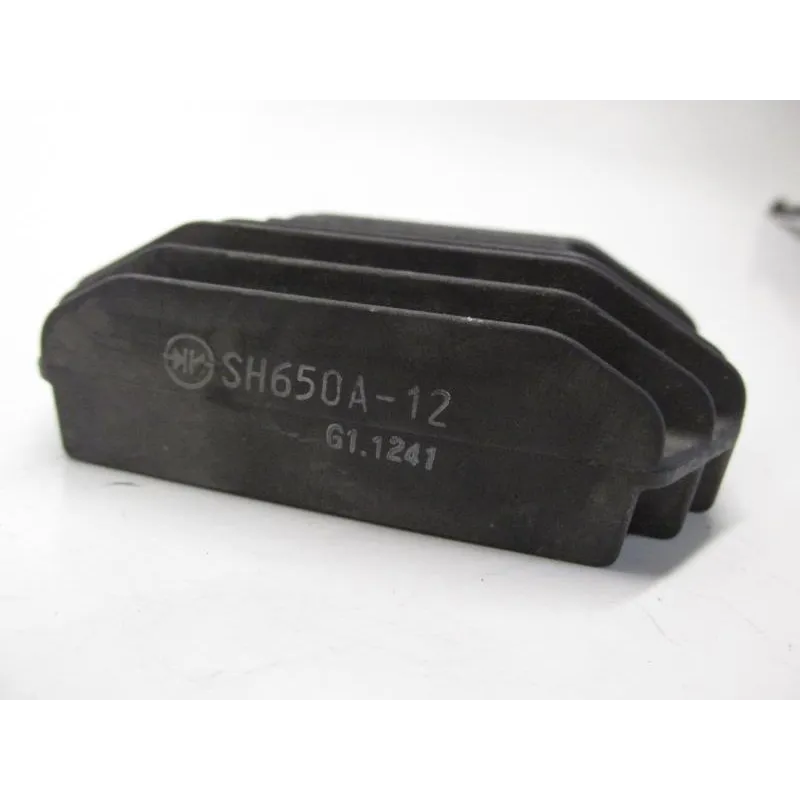 Regulateur charge batterie KAWASAKI ZR7 750 1999-2003