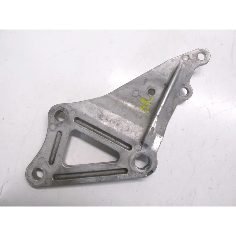 Platine avant droite SUZUKI GSXR 1100 1989-1990