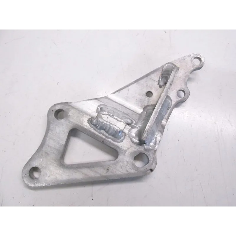 Platine avant droite SUZUKI GSXR 1100 1989-1990