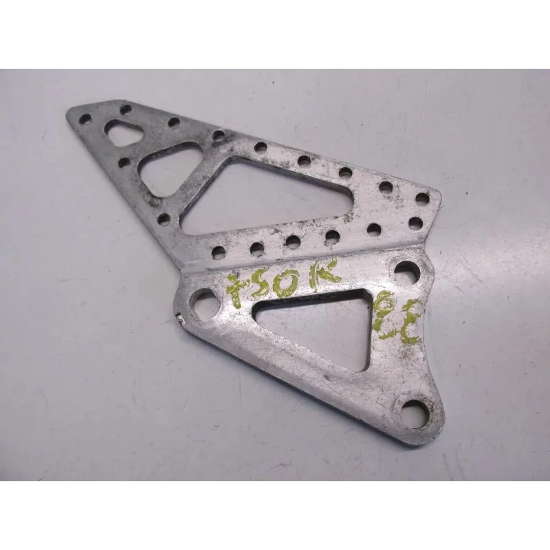Platine avant gauche SUZUKI GSXR 750 1988-1989