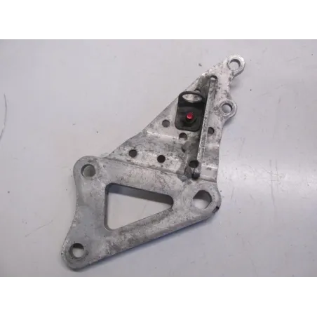 Platine avant droite SUZUKI GSXR 750 1988-1989