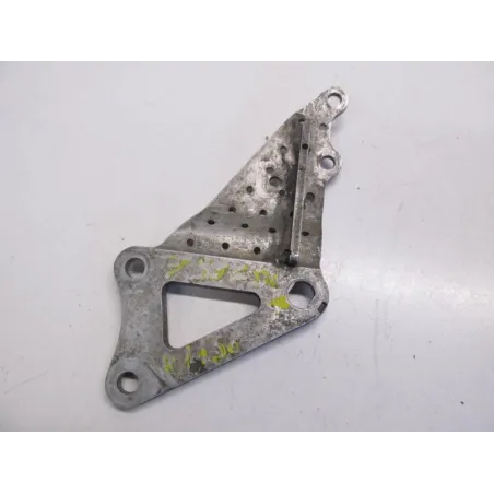Platine avant droite SUZUKI GSXR 750 1988-1989