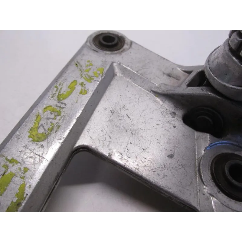 Platine avant gauche SUZUKI GSX F 750 1989-1997