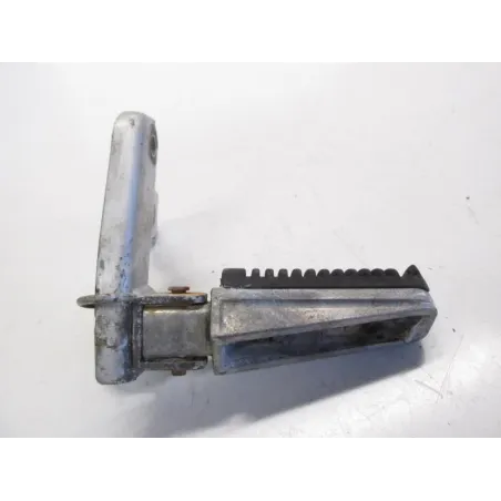 Platine et repose pieds arriere gauche YAMAHA XP 500 2004-2007 TMAX