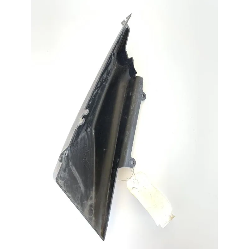 Cache carenage sous selle gauche YAMAHA XT 125 R 2005-2008