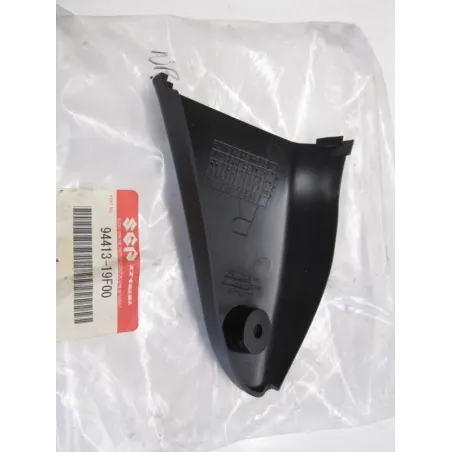 cache carenage face avant droit SUZUKI SV 650 1999-2002