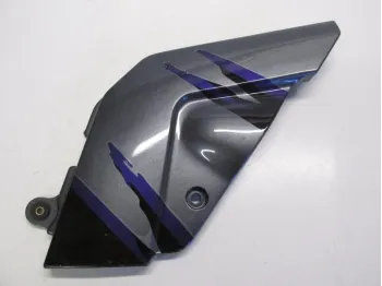 Cache lateral droit SUZUKI GSXR 1100 1993-1996
