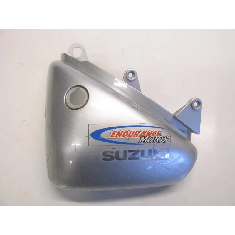 Cache lateral gauche SUZUKI VL 125 2000-2007 INTRUDER