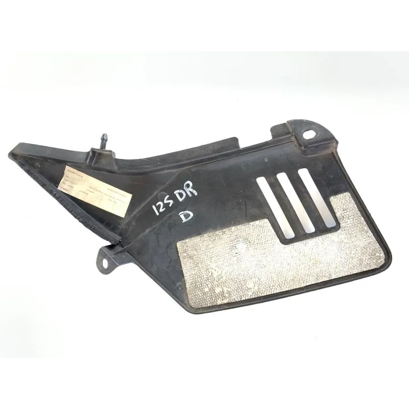 Cache carenage sous selle droit SUZUKI DR 125 S 1990-1993