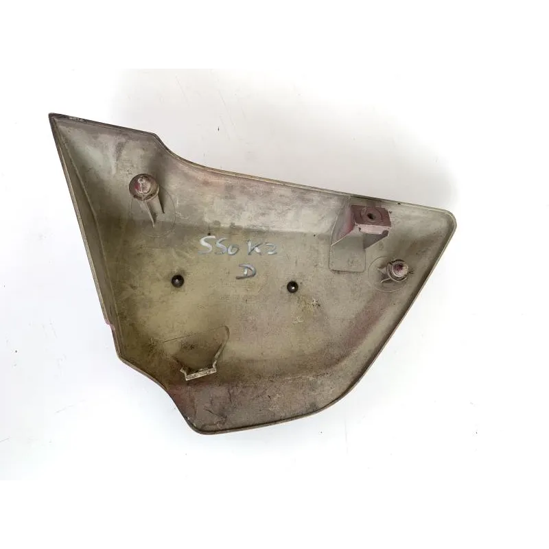 Cache carenage sous selle droit KAWASAKI GT 550 1984-1989