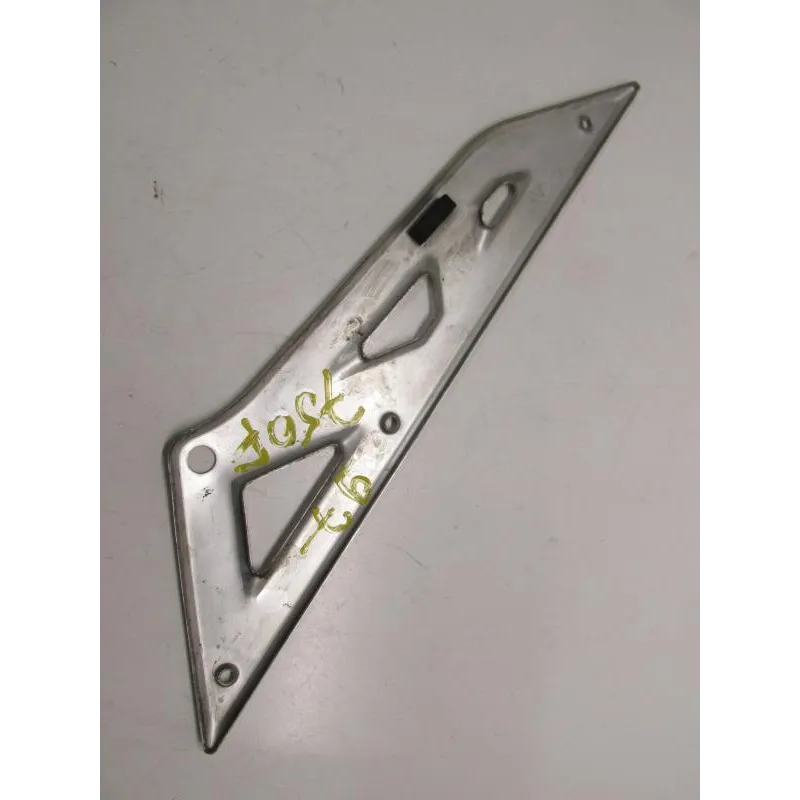 Cache lateral gauche SUZUKI GSX F 750 1989-1997
