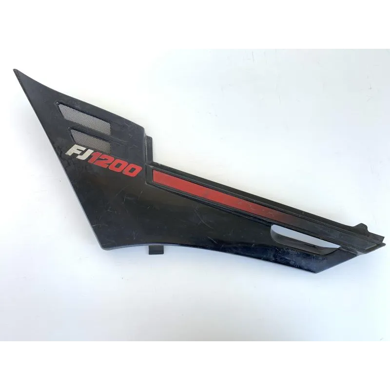 Cache carenage sous selle gauche YAMAHA FJ 1200 1986-1987