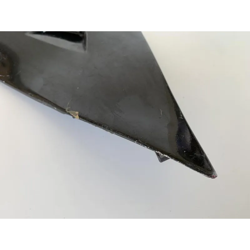 Cache carenage sous selle droit SUZUKI GSX 1100 F 1988-1993