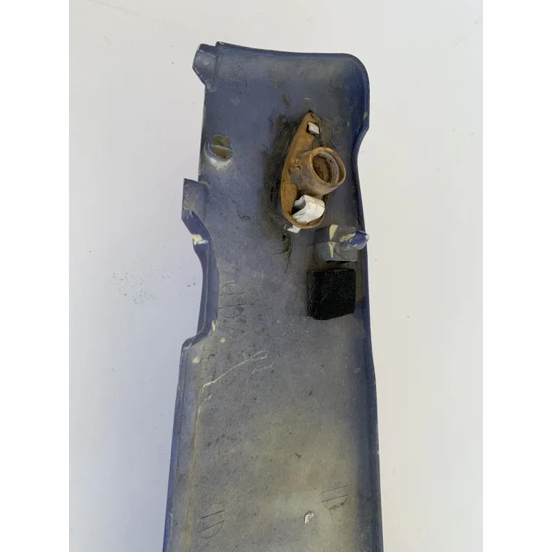 Cache carenage coque arriere droit YAMAHA TZR 125 1990-1992