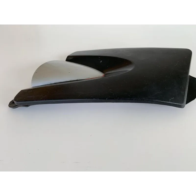 Cache lateral droit SUZUKI GSF 400 1991-1993 BANDIT