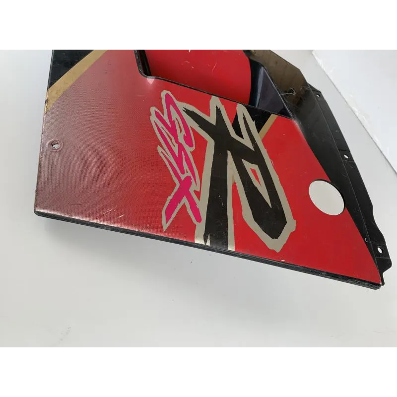 Cache flanc de carenage droit SUZUKI GSXR 1100 1991-1992