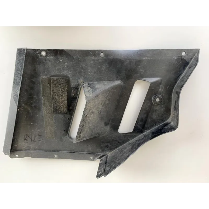Cache flanc de carenage gauche SUZUKI GSXR 1100 1989-1990