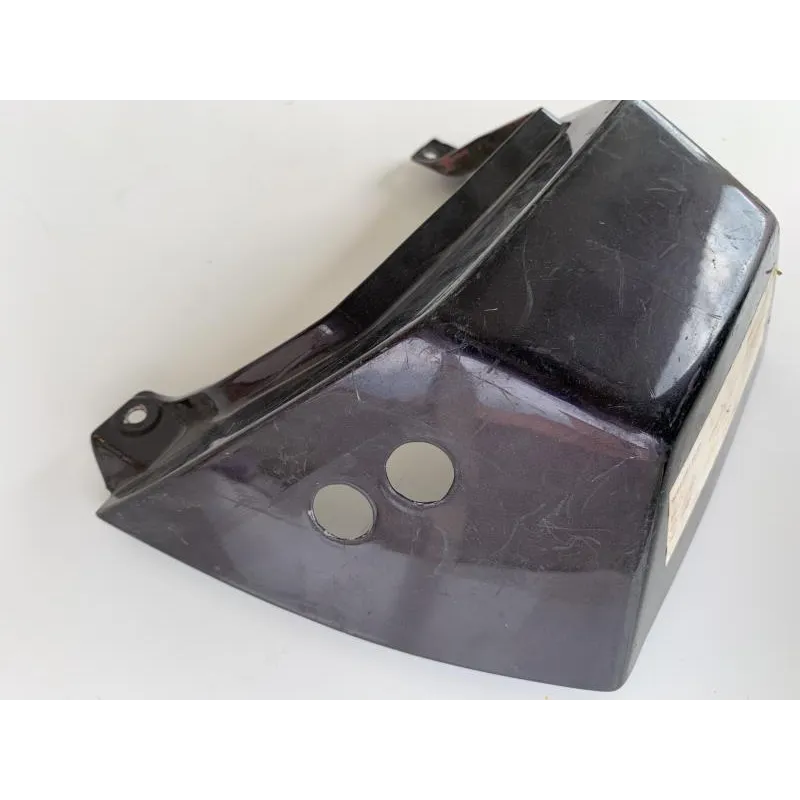 Cache jonction coque arriere SUZUKI GSXR 1100 1989-1990