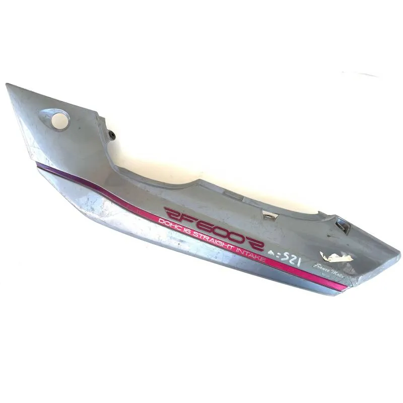Cache carenage coque arriere gauche SUZUKI RF 600 R 1993-1998