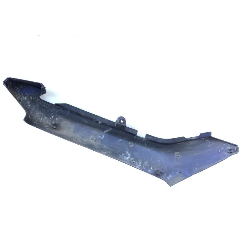 Cache carenage coque arriere gauche SUZUKI GS 500 E 1992-1996