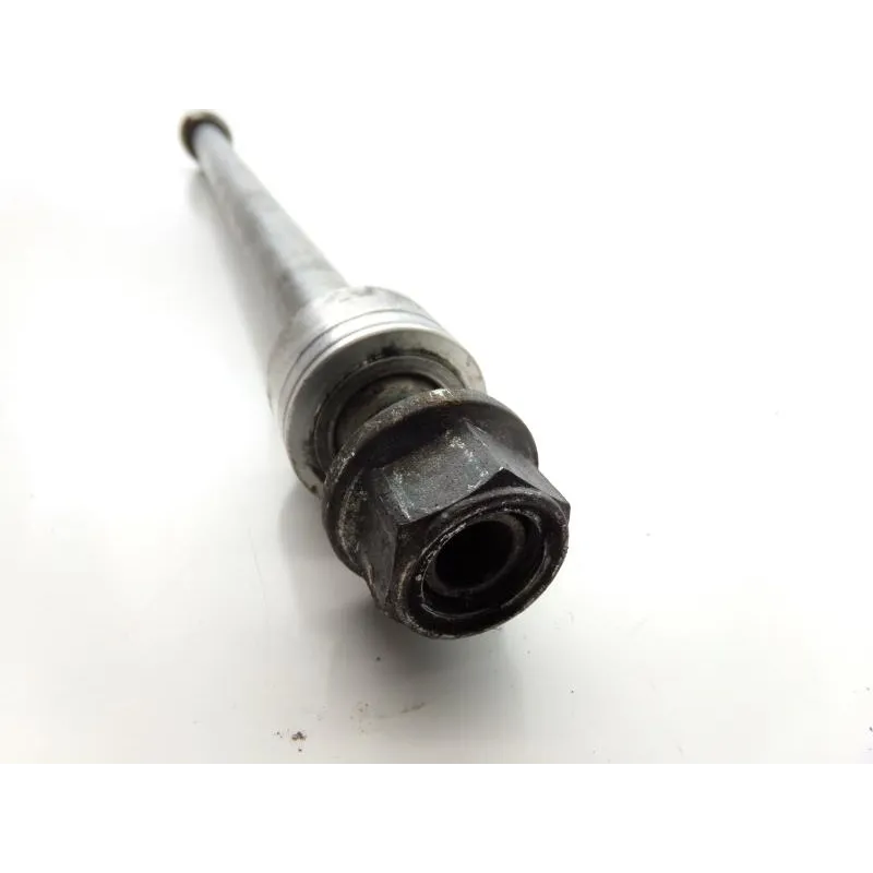 Axe de roue arriere TRIUMPH ROCKET III 2300 2004-2009 CLASSIC