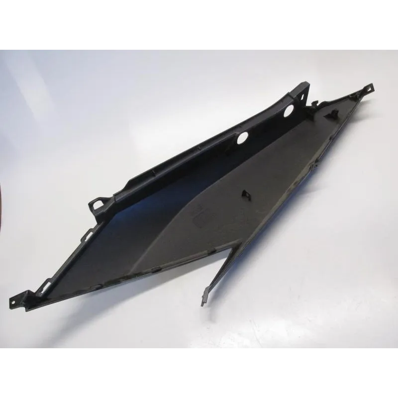 Cache carenage coque arriere droit HONDA NSS 125 2015-2017 FORZA