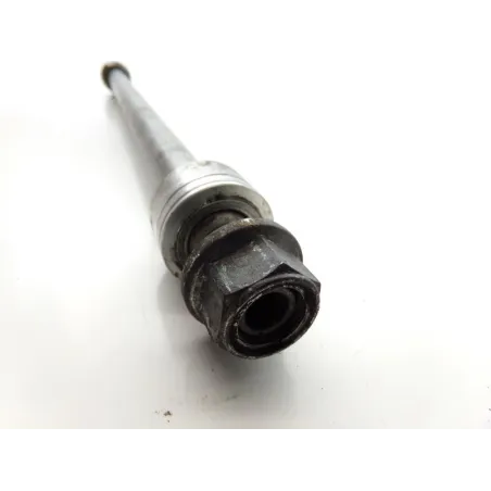 Axe de roue arriere TRIUMPH ROCKET III 2300 2004-2009 CLASSIC