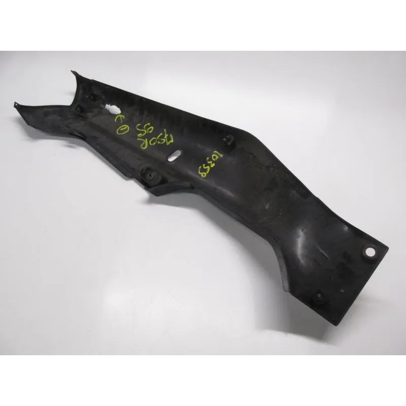 Cache carenage coque arriere droit SUZUKI GSXR 750 1992-1995