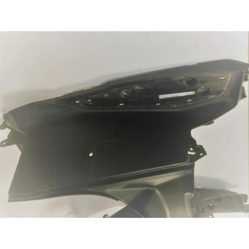 Plancher marche pied YAMAHA CZD 300 2017-2019 XMAX