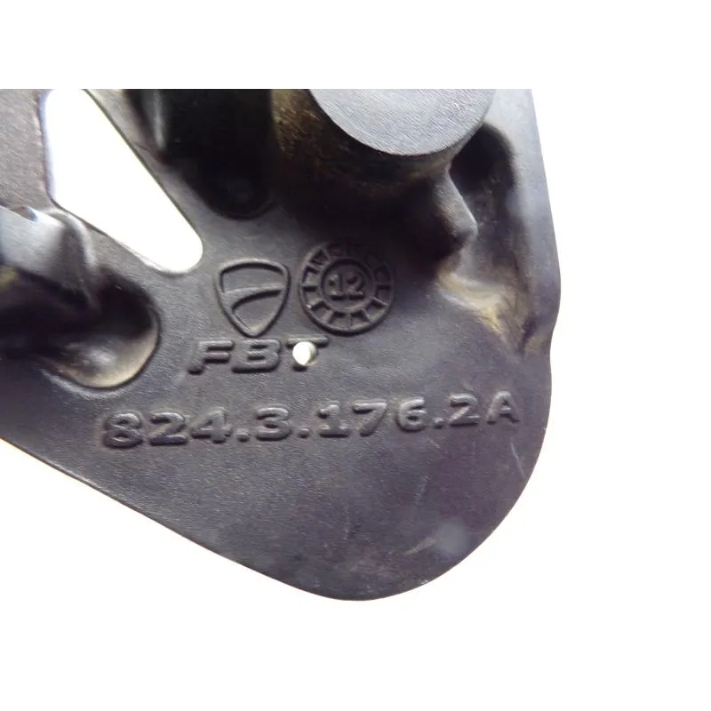 Platine avant droite DUCATI DIAVEL 1200 2013-2014 STRADA
