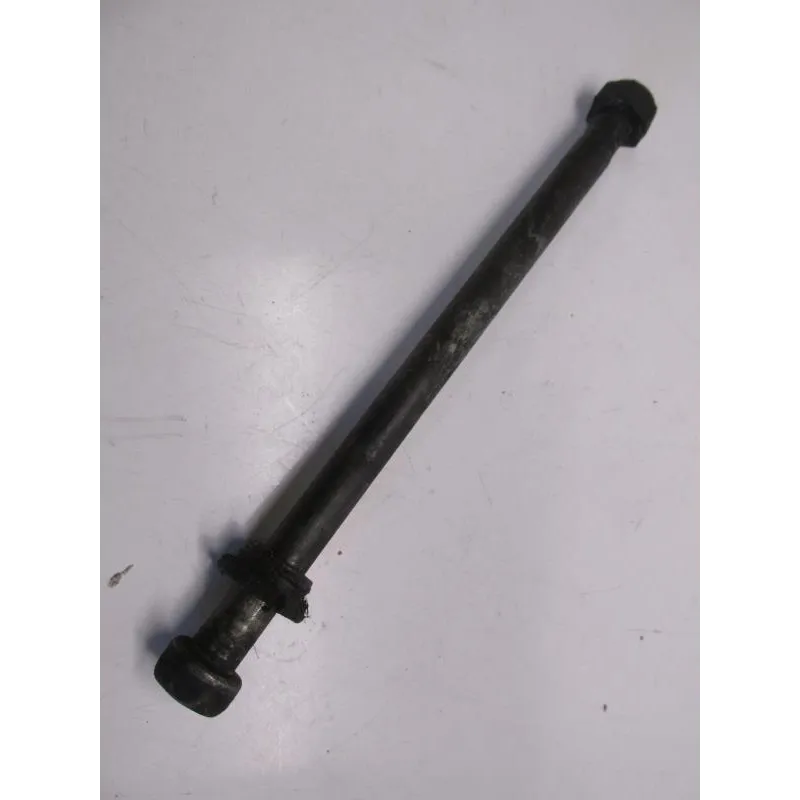 Axe de roue arriere YAMAHA SR 125 1997-2002