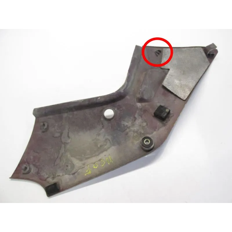 Cache lateral gauche SUZUKI GSX 1100 F 1988-1993