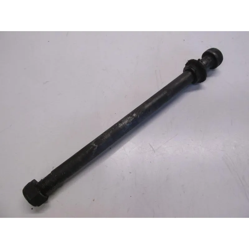 Axe de roue arriere YAMAHA SR 125 1997-2002