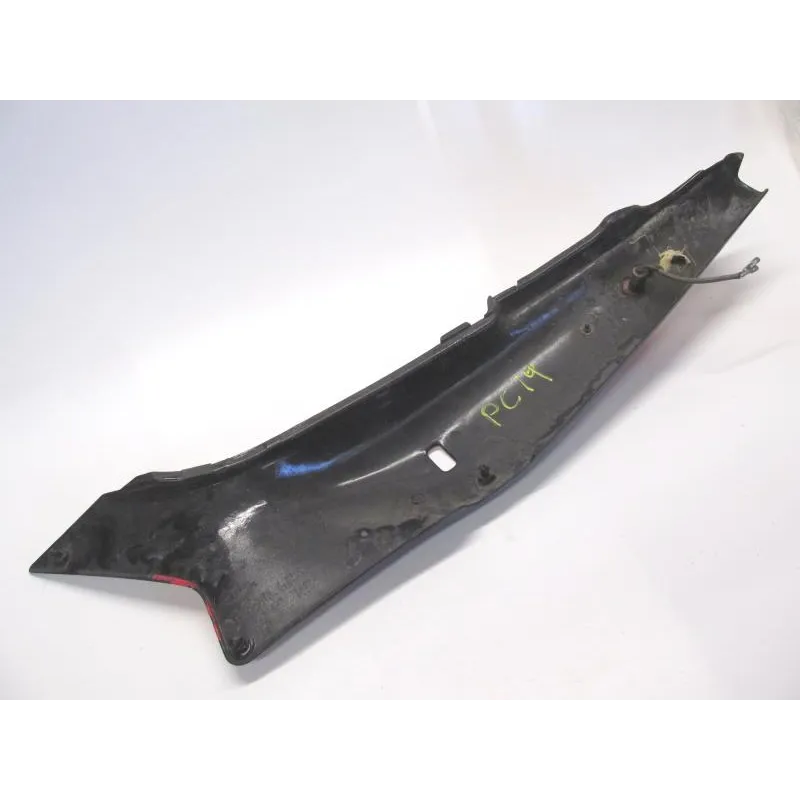 Cache carenage coque arriere droit HONDA CBR 600 F 1987-1988