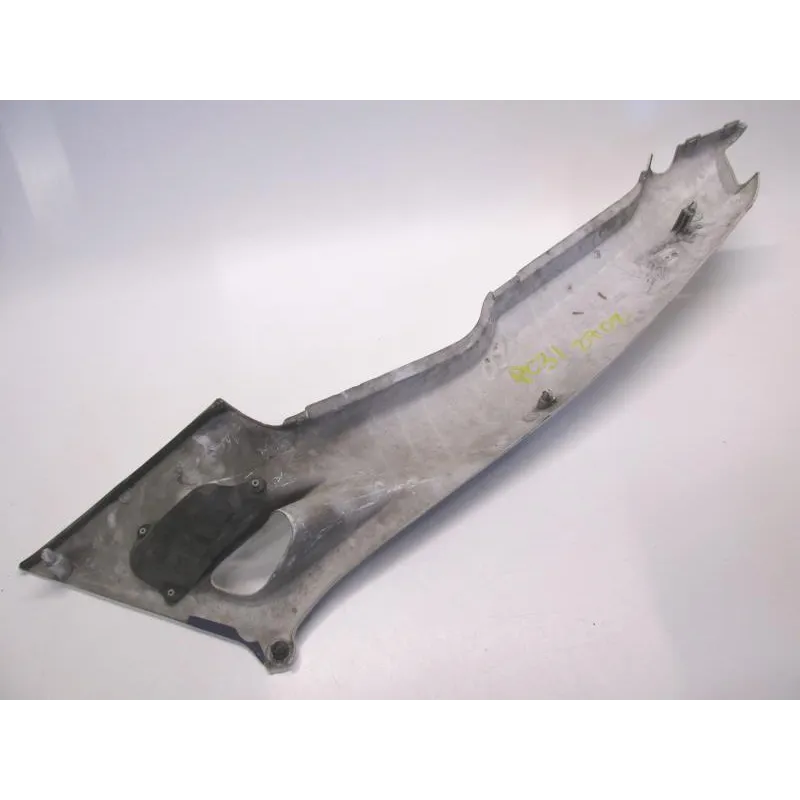 Cache carenage coque arriere droit HONDA CBR 600 F 1996-1998