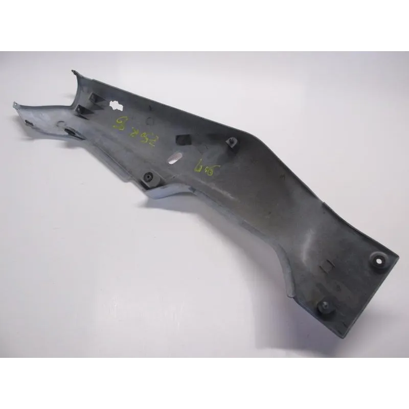 Cache carenage coque arriere droit SUZUKI GSXR 750 1992-1995