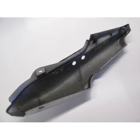 Cache carenage coque arriere droit YAMAHA FZS 600 1998-2001 FAZER