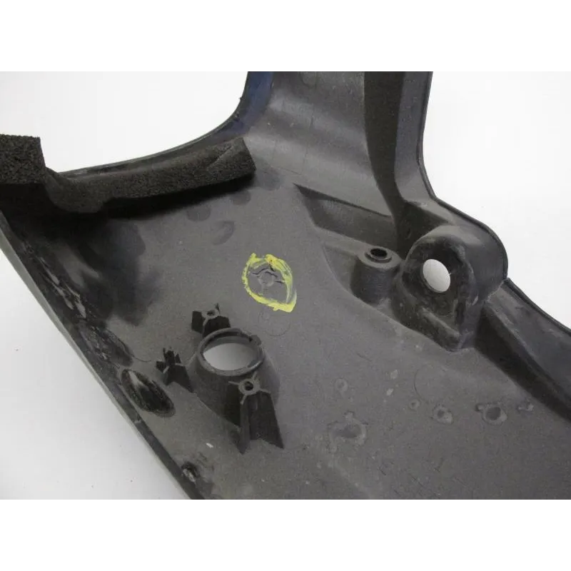Cache carenage coque arriere gauche SUZUKI GSX F 600 1998-2003