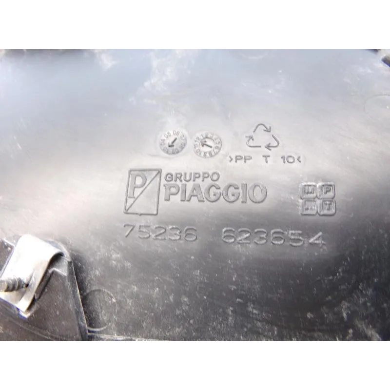 Plancher marche pied gauche PIAGGIO X EVO 125 2007-2016