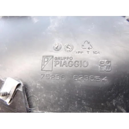 Plancher marche pied gauche PIAGGIO X EVO 125 2007-2016