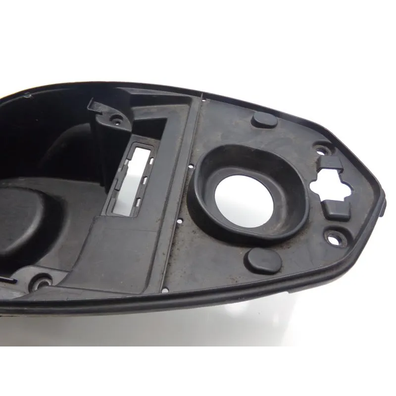 Coffre sous selle PEUGEOT KISBEE 50 2011-2012 4T