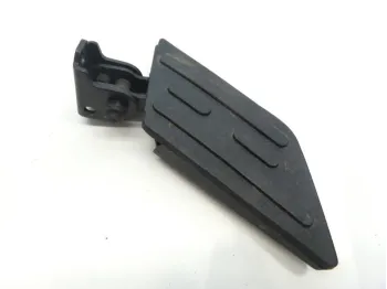 Repose pieds arriere droit PEUGEOT KISBEE 50 2011-2012 4T