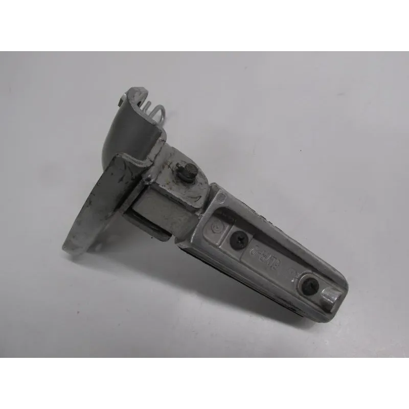 Repose pieds arriere droit YAMAHA XP 500 2005-2007 TMAX ABS