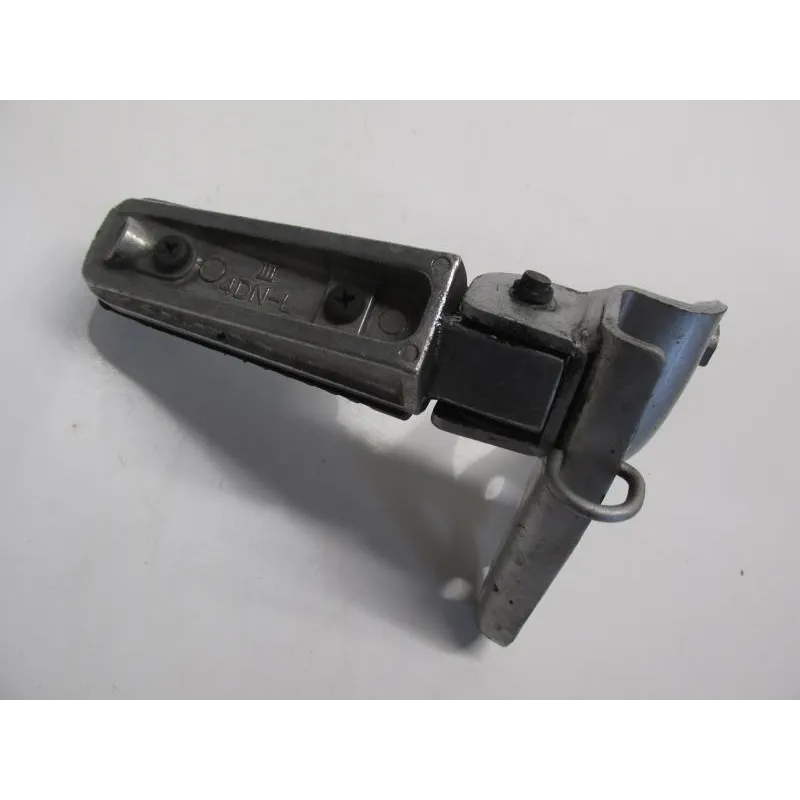 Repose pieds arriere gauche YAMAHA XP 500 2005-2007 TMAX ABS