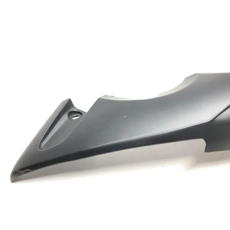 Cache lateral gauche YAMAHA XP 500 2001-2007 TMAX